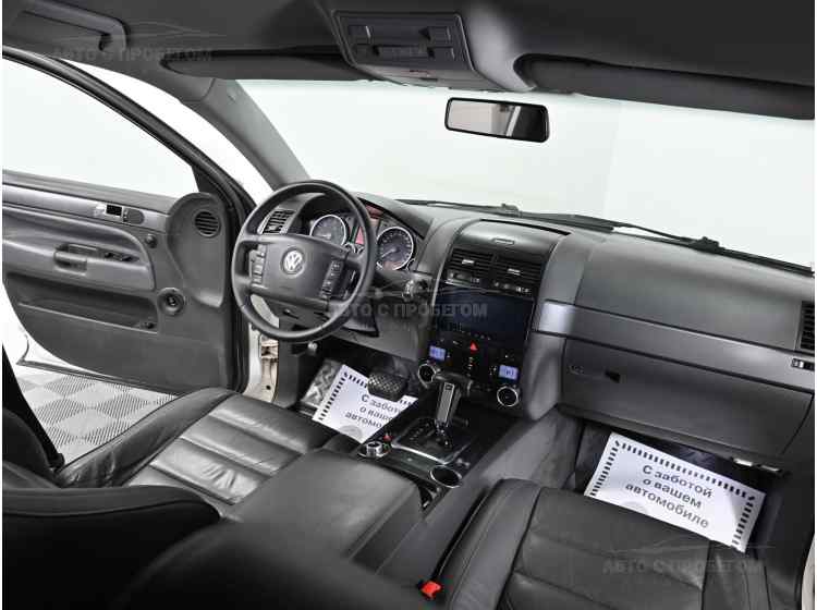 Volkswagen Touareg I Рестайлинг