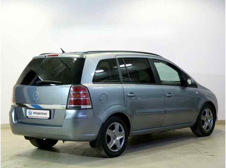Opel Zafira B Рестайлинг