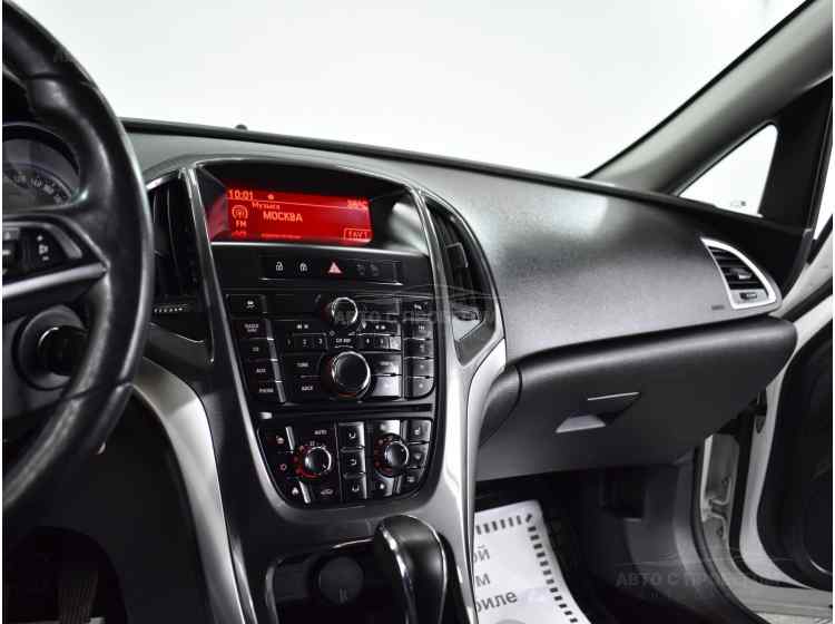 Opel Astra J Рестайлинг