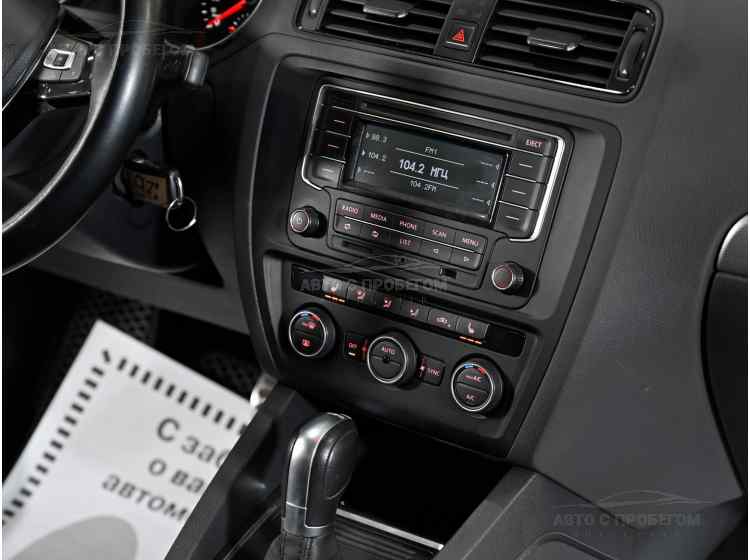 Volkswagen Jetta VI Рестайлинг