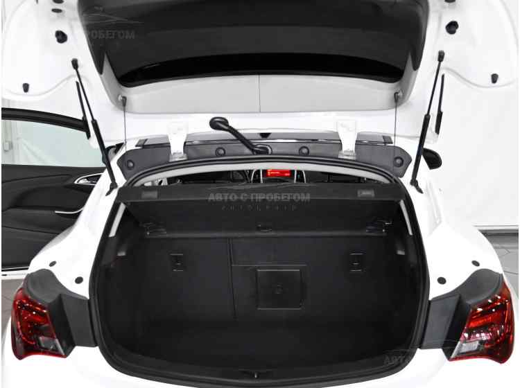 Opel Astra J Рестайлинг