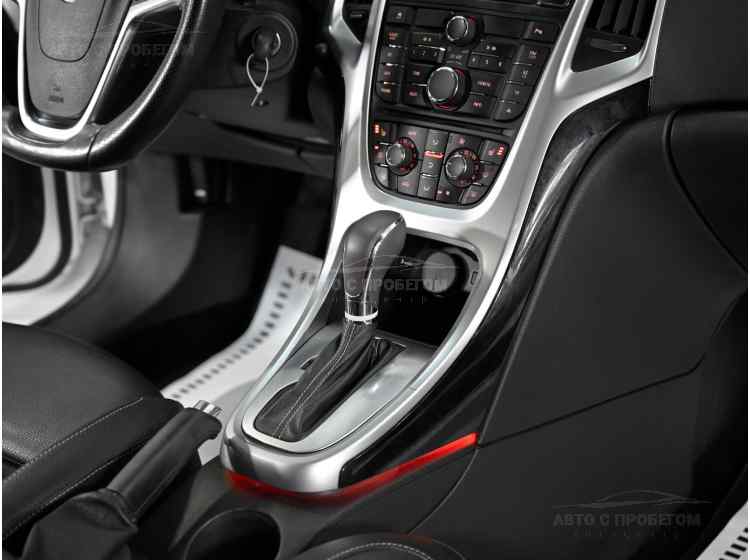 Opel Astra J Рестайлинг