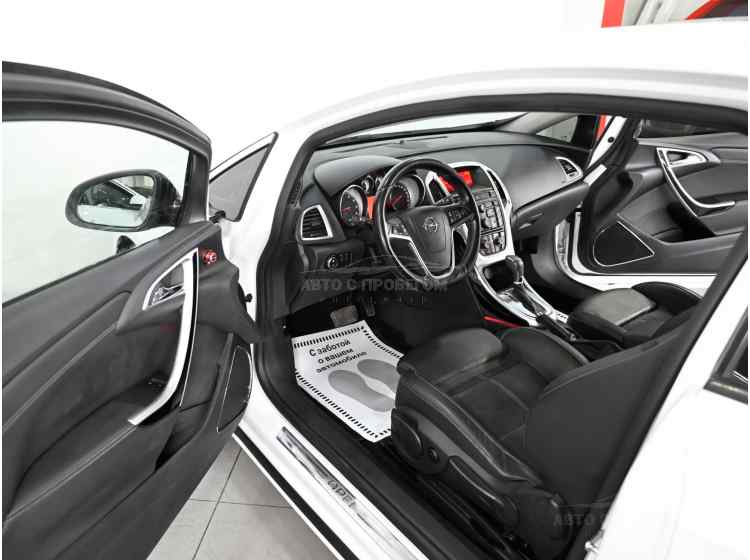 Opel Astra J Рестайлинг