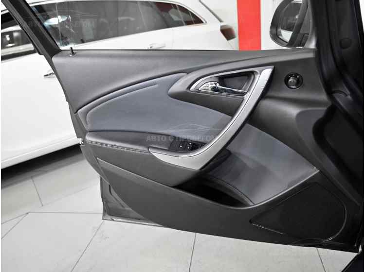 Opel Astra J Рестайлинг