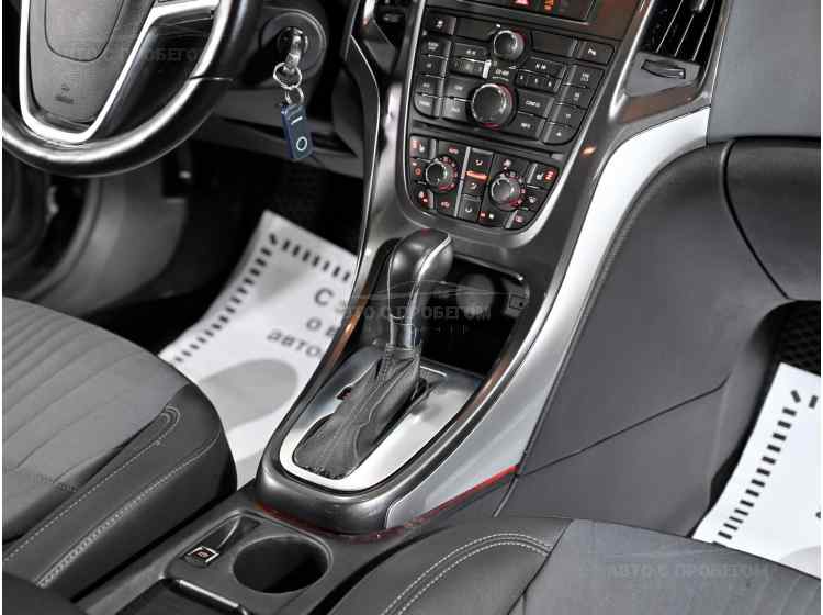 Opel Astra J Рестайлинг