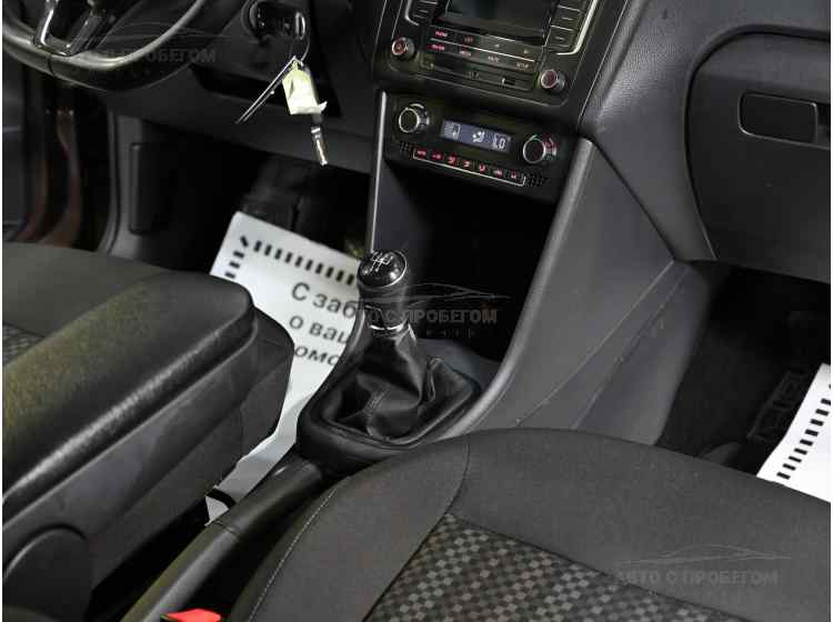 Volkswagen Polo V Рестайлинг