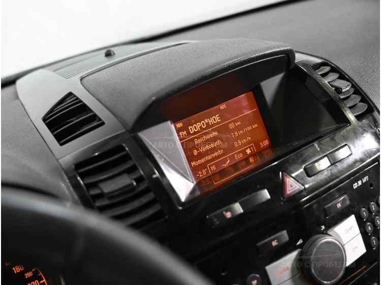 Opel Zafira B Рестайлинг