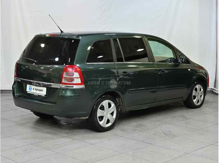 Opel Zafira B Рестайлинг