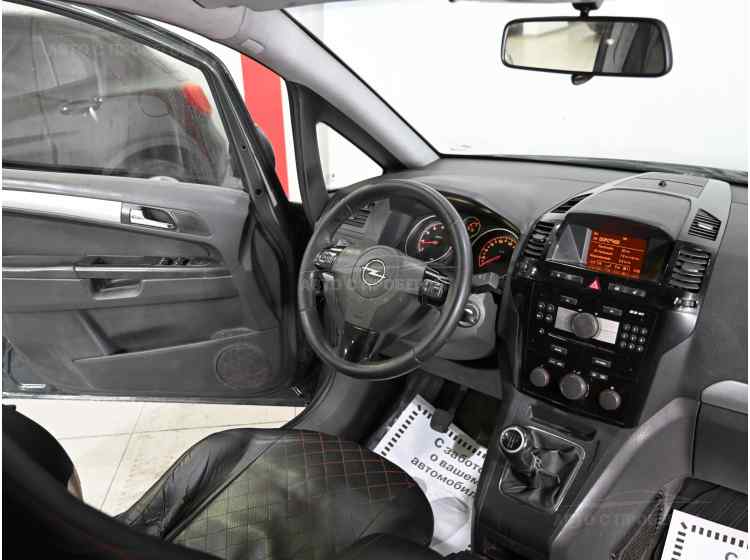 Opel Zafira B Рестайлинг