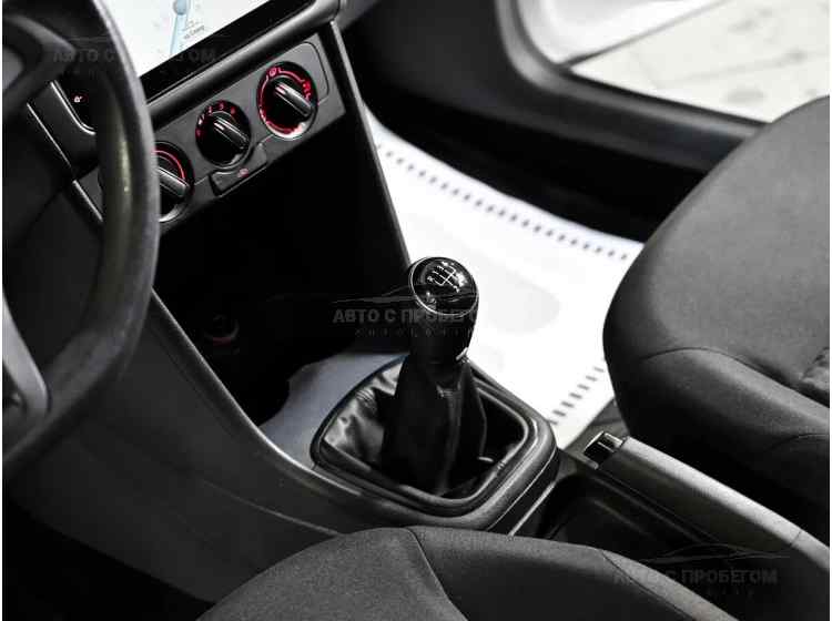 Volkswagen Polo V Рестайлинг