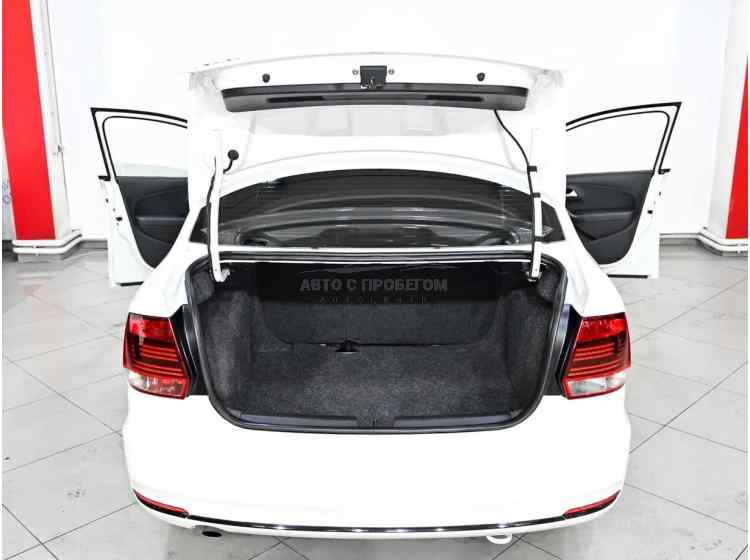 Volkswagen Polo V Рестайлинг