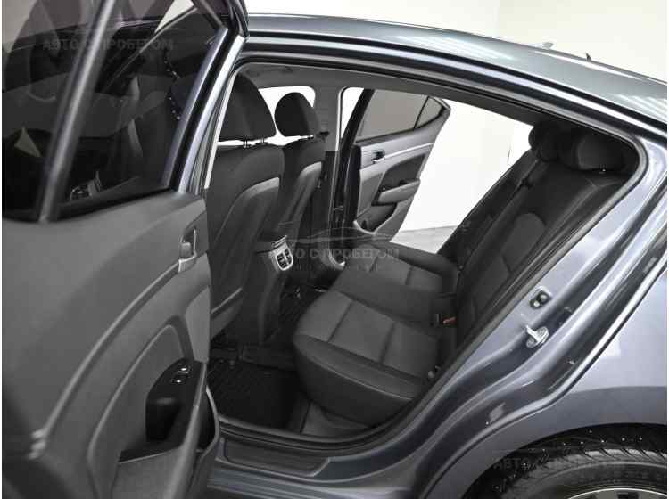 Hyundai Elantra VI (AD)