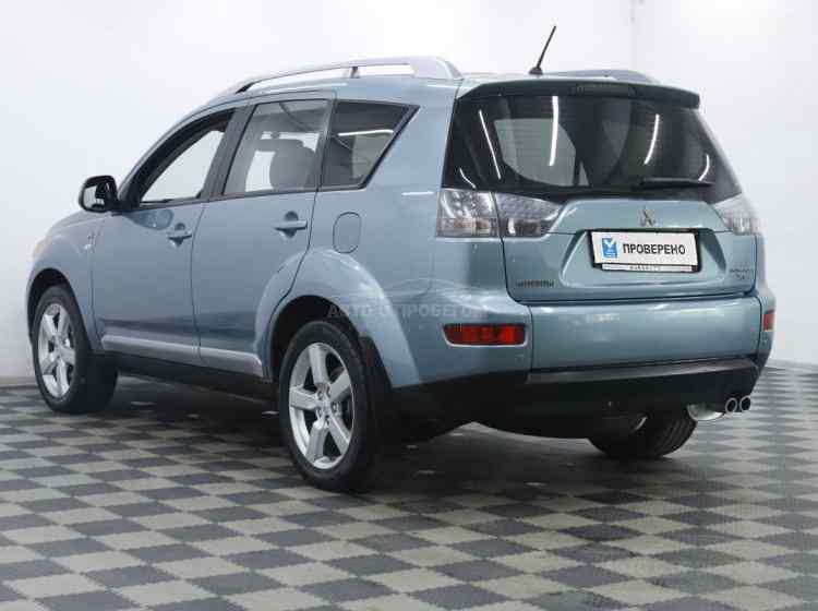 Mitsubishi Outlander II