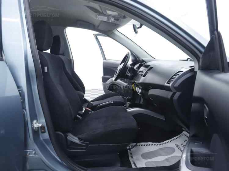 Mitsubishi Outlander II