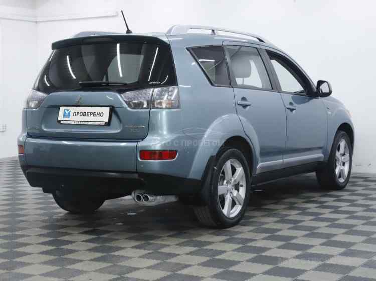 Mitsubishi Outlander II