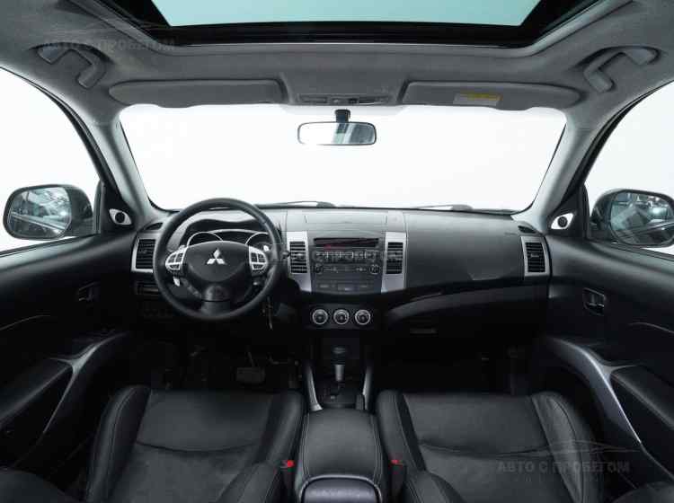 Mitsubishi Outlander II