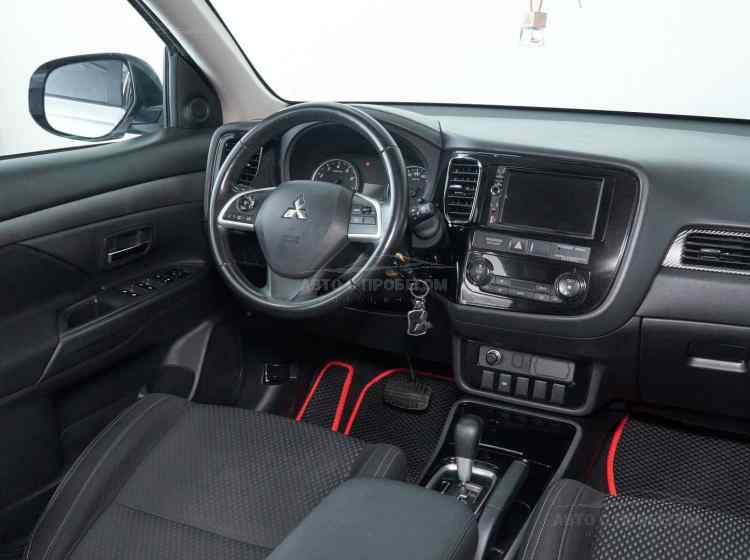 Mitsubishi Outlander III Рестайлинг
