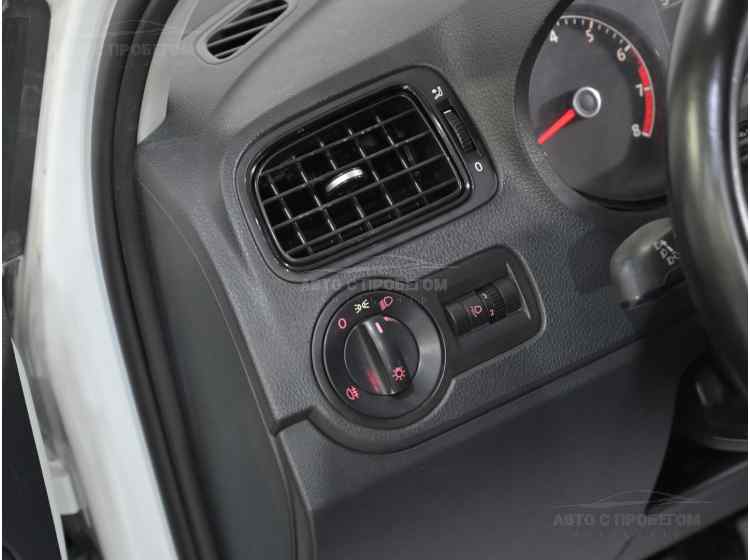 Volkswagen Polo V Рестайлинг