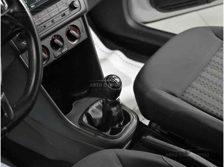 Volkswagen Polo V Рестайлинг