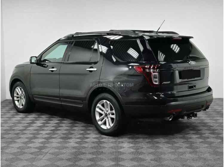 Ford Explorer V