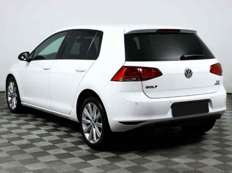 Volkswagen Golf VII