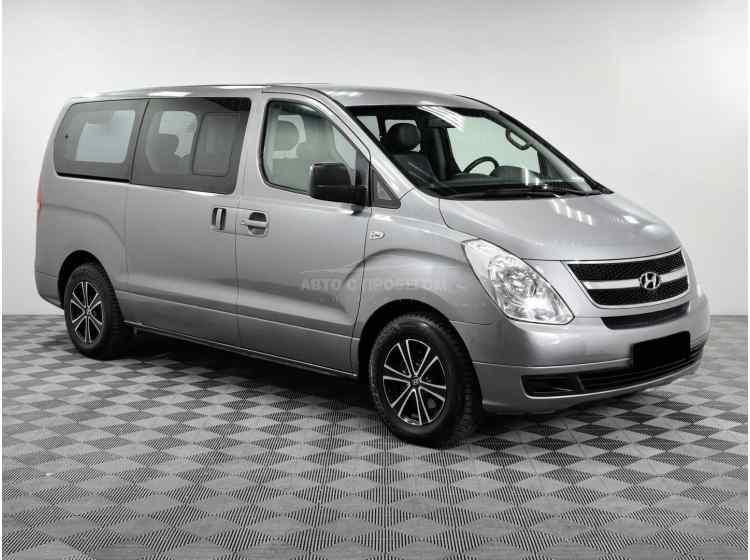 Hyundai Grand Starex I