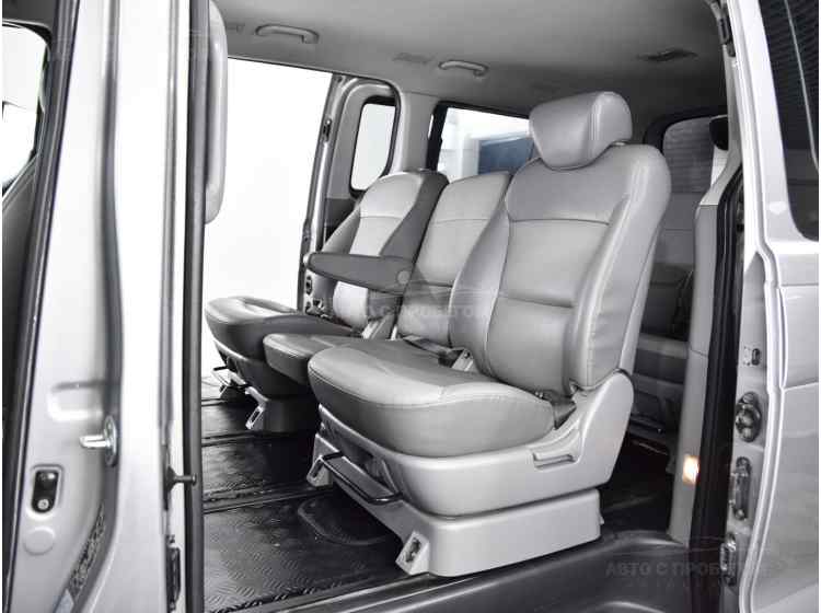 Hyundai Grand Starex I