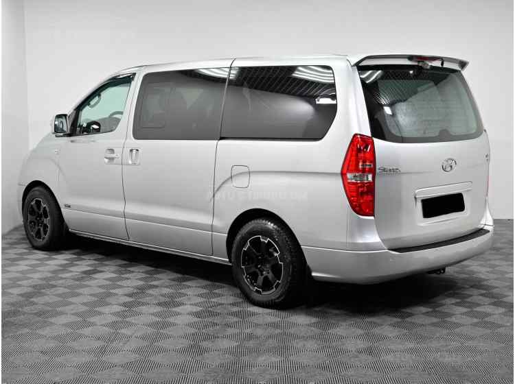 Hyundai Grand Starex I