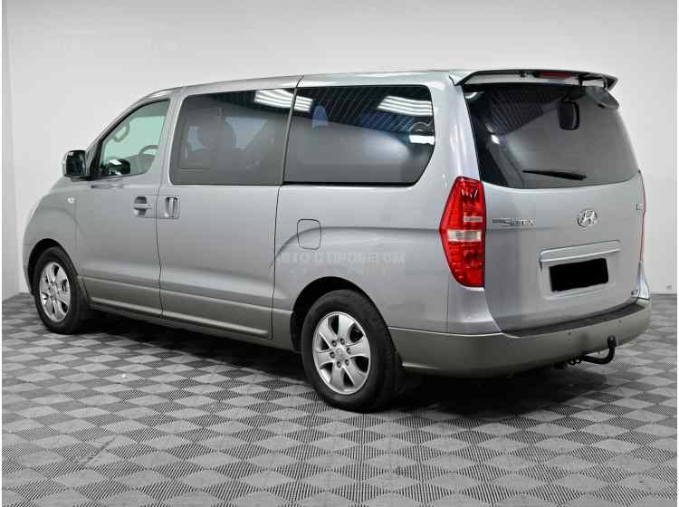Hyundai Grand Starex I