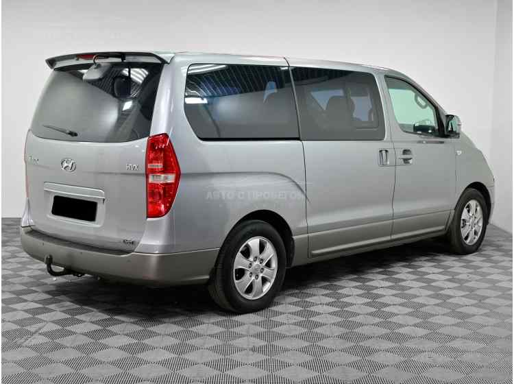 Hyundai Grand Starex I