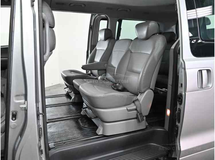 Hyundai Grand Starex I