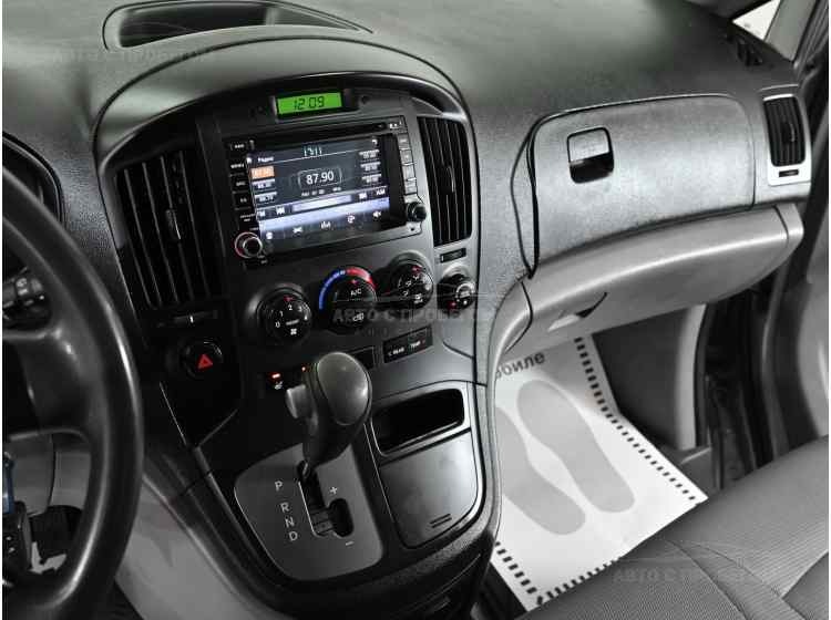 Hyundai Grand Starex I