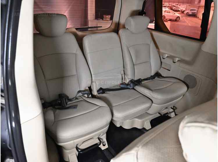 Hyundai Grand Starex I