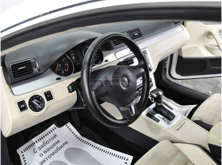 Volkswagen Passat CC I