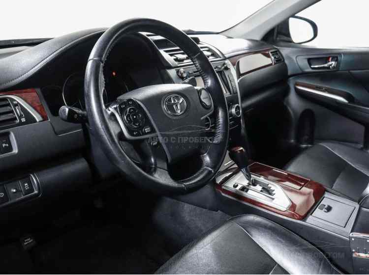 Toyota Camry VII (XV50)