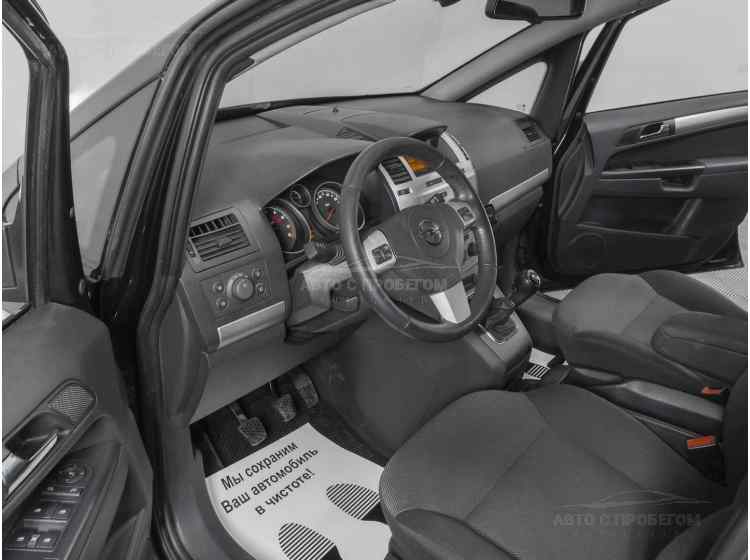 Opel Zafira B Рестайлинг