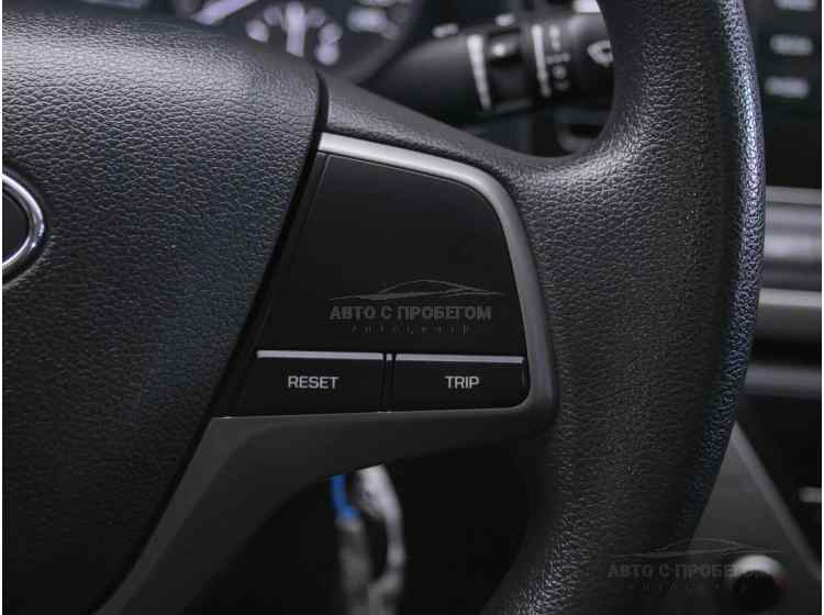 Hyundai Elantra VI (AD)