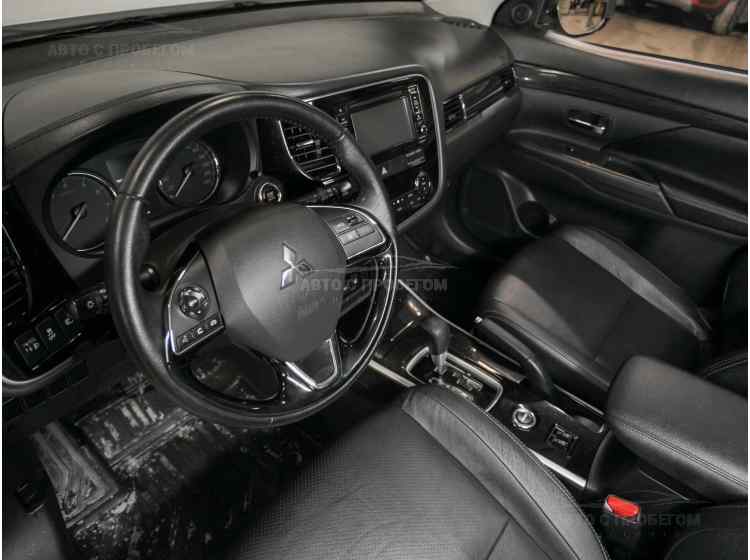 Mitsubishi Outlander III Рестайлинг 2