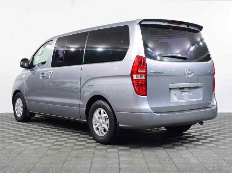 Hyundai Grand Starex I