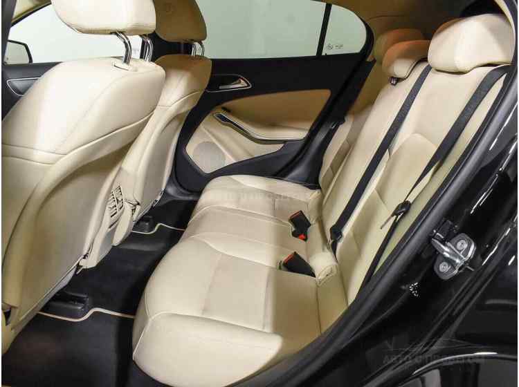 Mercedes-Benz GLA I (X156) Рестайлинг