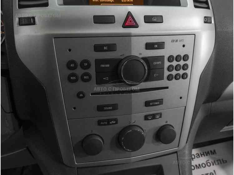 Opel Zafira B Рестайлинг