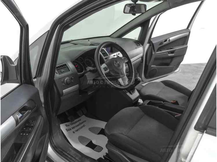 Opel Zafira B Рестайлинг