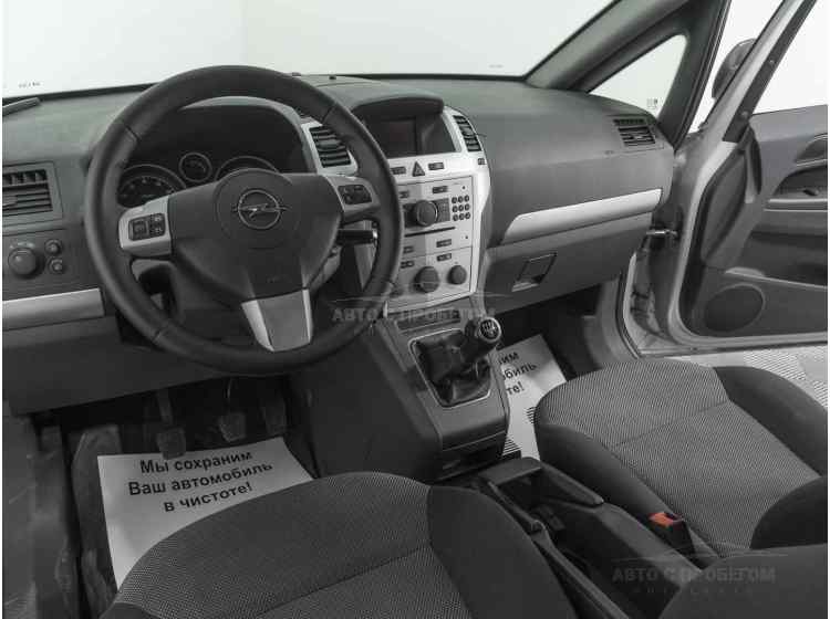 Opel Zafira B Рестайлинг