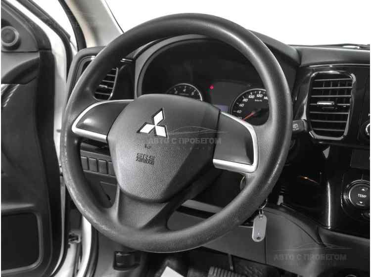 Mitsubishi Outlander III Рестайлинг