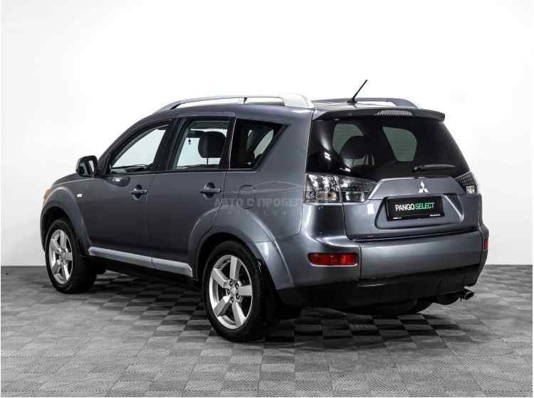 Mitsubishi Outlander II