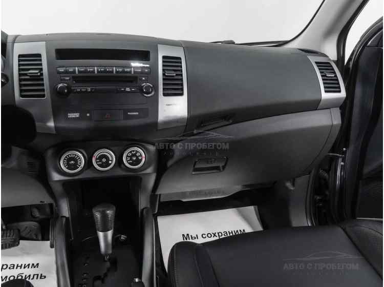 Mitsubishi Outlander II