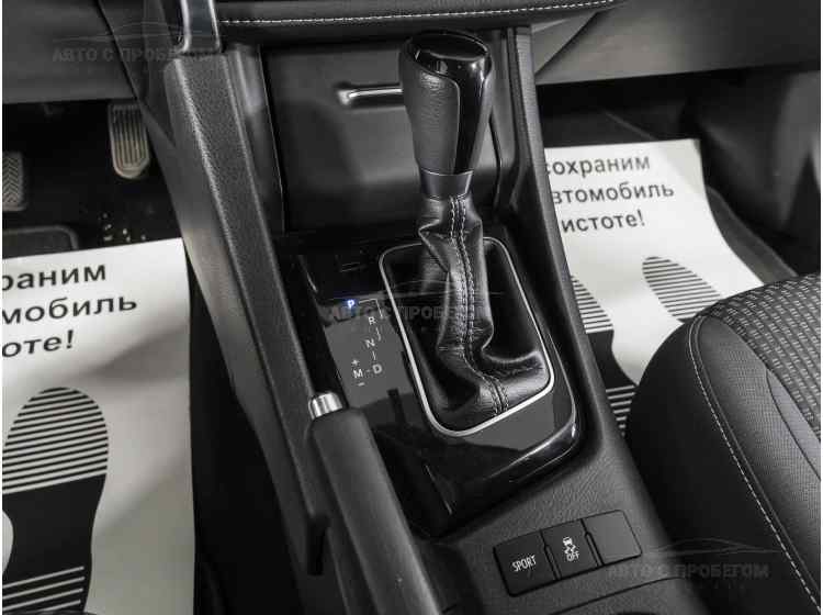 Toyota Corolla XI (E160, E170) Рестайлинг