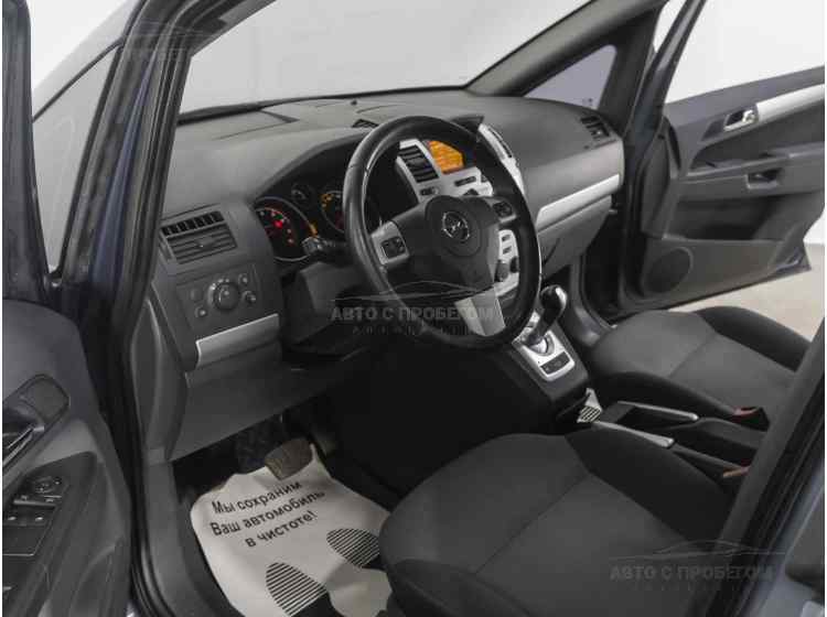 Opel Zafira B Рестайлинг